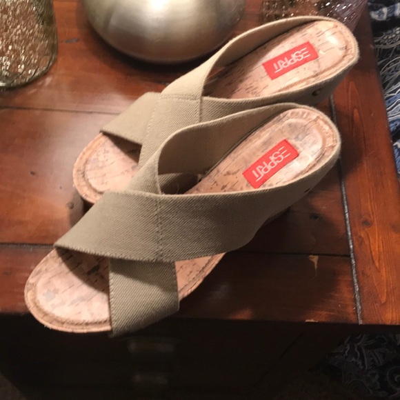 ESPIRIT Sandel- Size 9.5 - Picture 1 of 2